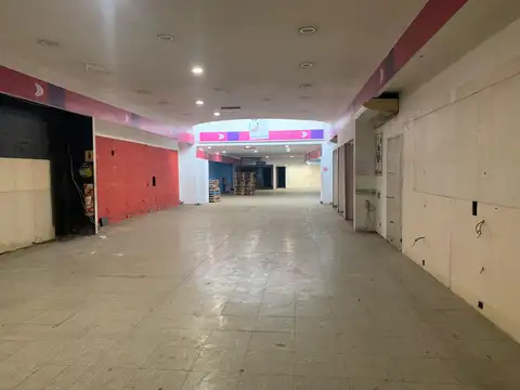 Av Saenz  al 1200