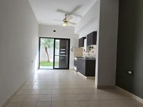 PLANTA BAJA CON PATIO, ESTAR COMEDOR COCINA, BAÑO, DOS DORMITORIOS PLACARES AIRE CALEFACTOR COCINA