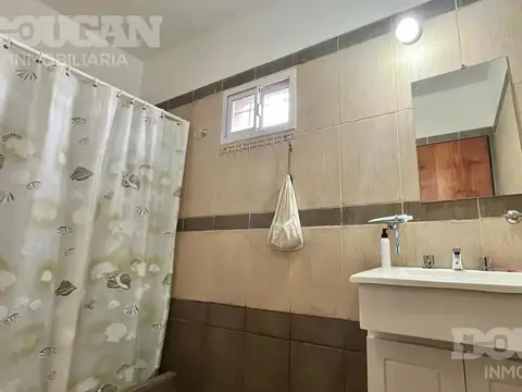 Casa 2 ambientes con 1 baño
