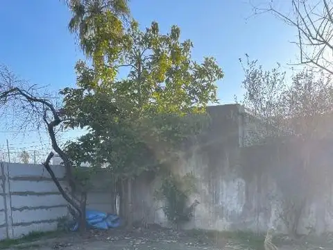 Casa en Venta en Los Hornos [Cod: ]