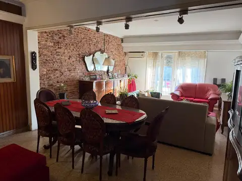 Depto Tipo Casa en Venta al Noreste