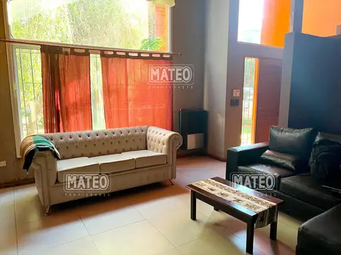 Casa 3 ambientes con 2 baños