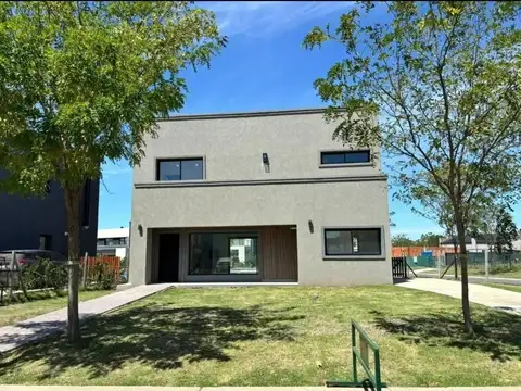 ALQUILER DE CASA EN BARRIO SAN PABLO