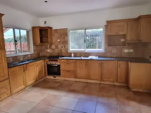 Casa en Alquiler en Las Lajas Country Club, USD 1.000