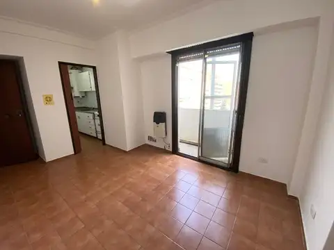 VENTA DPTO. 2 AMBIENTES COCINA SEPARADA V. URQUIZA