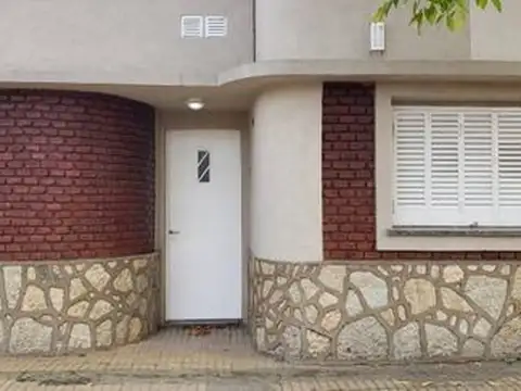 Casas 3 dormitorio garage Venta centro Villa Constitucion