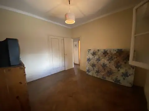 Chalet de 3 ambientes con cochera