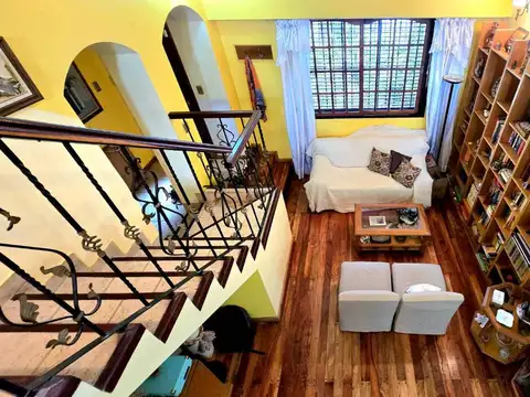 Casa 5 ambientes con 3 baños