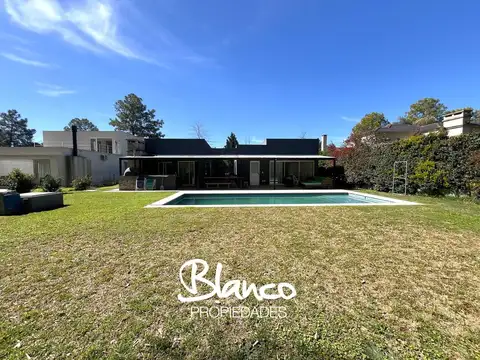 Casa  en Venta en La Peregrina, Pilar, G.B.A. Zona Norte