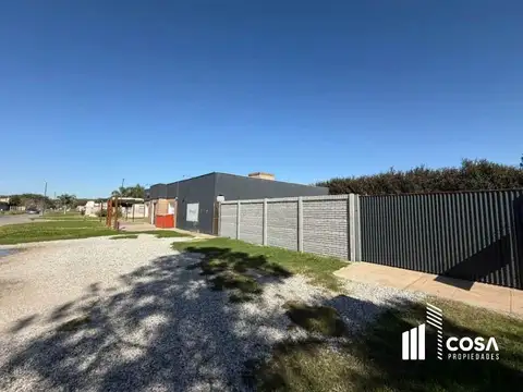 Venta local comercial amplio Cantegril Funes Santa Fe