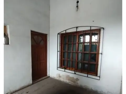 Depto Tipo Casa en Venta en Rafael Castillo, USD 40.000