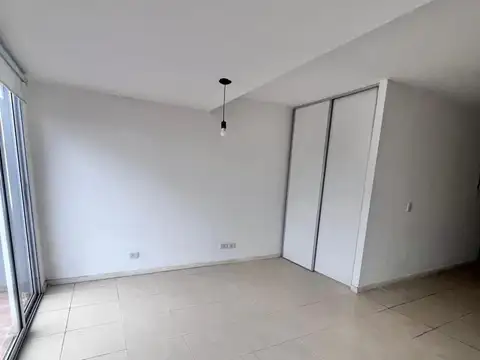 Departamento en Alquiler en Floresta, $ 600.000