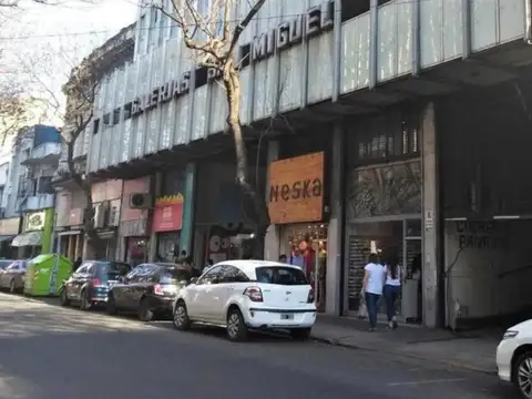 Cochera en San Luis 1600 - Edificio  San Miguel -1er nível