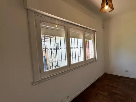 Casa de 4 ambientes alquiler ituzaingo norte