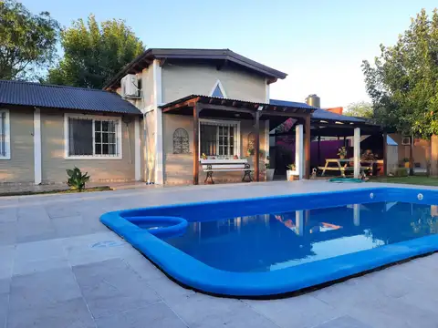 Casa 3 ambientes con 2 baños