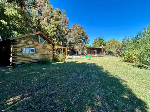 VENTA - DOS CABAÑAS EN BARRIO LOMAS ALTAS