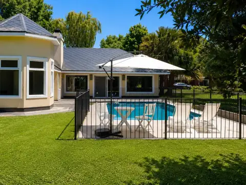Casa en Alquiler en Boca Raton, Countries y Barrios Cerrados en Pilar