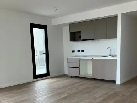 2 amb sobre Av. Pedro Goyena al 800 -