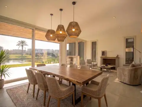 Casa en Venta de 5 dormitorios
