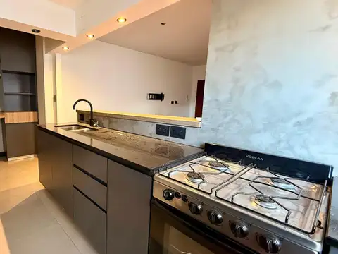 Departamento en Alquiler en Abasto, $ 750.000