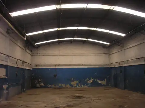 Galpon en Venta en Loma Hermosa, USD 138.000