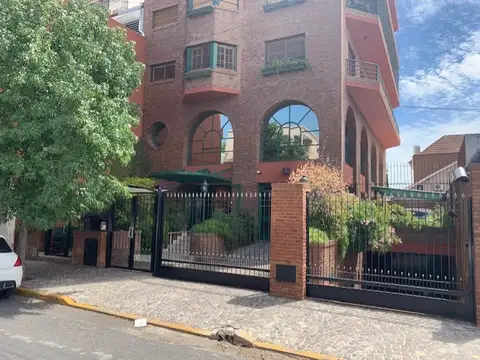 L N Alem 400, Piso 6