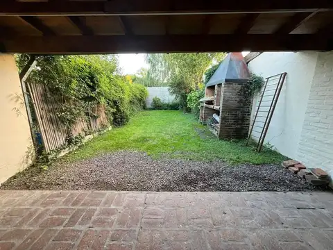 Venta Casa Triplex 4 amb Pilar apto crédito