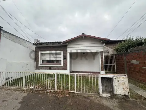 Casa en Venta a Reciclar en Los Hornos
