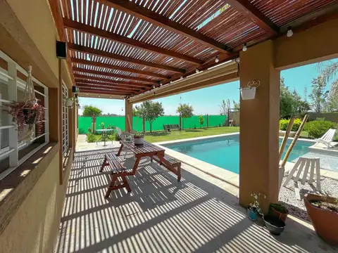 Casa en Venta con 1 cochera