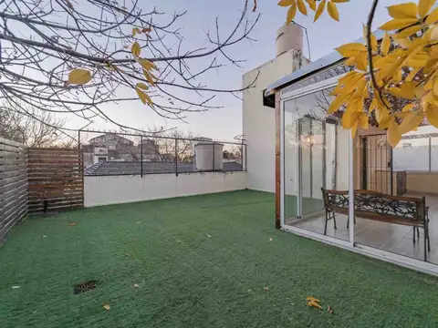 Depto Tipo Casa 4 ambientes con 2 baños