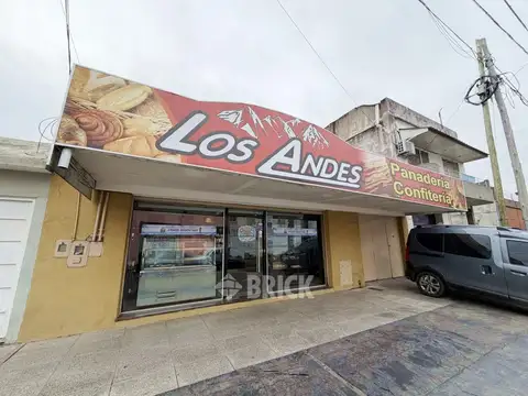 FONDO DE COMERCIO PANADERIA "LOS ANDES" Y OTRO FONDO DE COMERCIO EN LAPRIDA 805