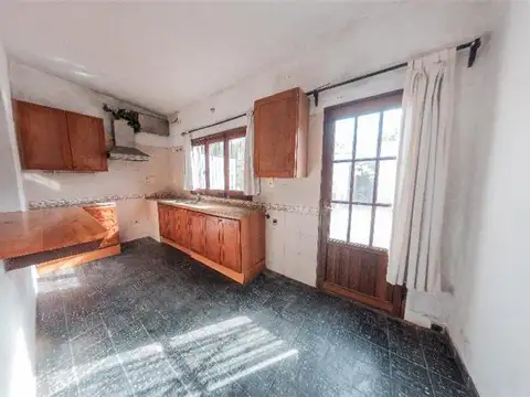 Excelente Ubicación, Sólida Construcción