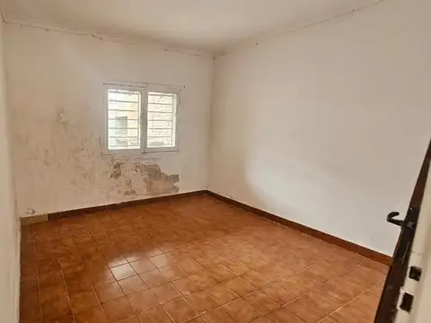 Depto Tipo Casa 5 ambientes con 1 baño