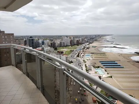 Alquiler dto 4 ambientes con dependencia y cochera - Vista al Mar - La Perla - Mar del Plata