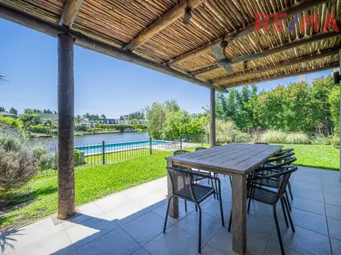 Casa en Venta de 5 dormitorios