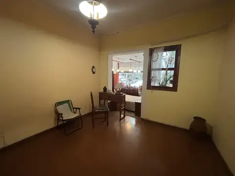 CASA Y LOCAL EN EXCELENTE UBICACIÓN
