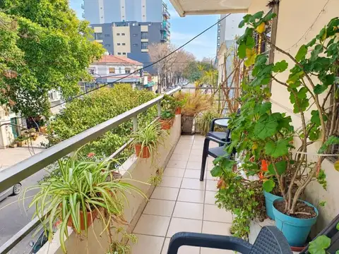 Luminoso Semipiso de 2 Ambientes en Suite al Frente c/ Gran Balcón Corrido | Apto Crédito | Dev...