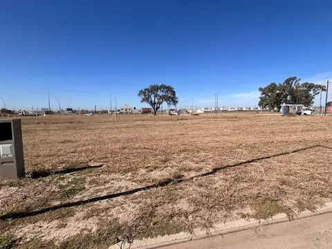 VENTA LOTE EN QUEBRADAS DE MANANTIALES 362m2