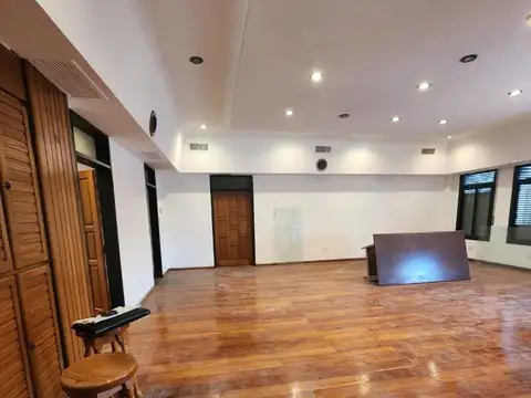 Oficina en Alquiler al Este