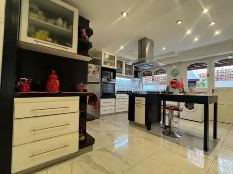 Departamento en Venta con 2 cocheras