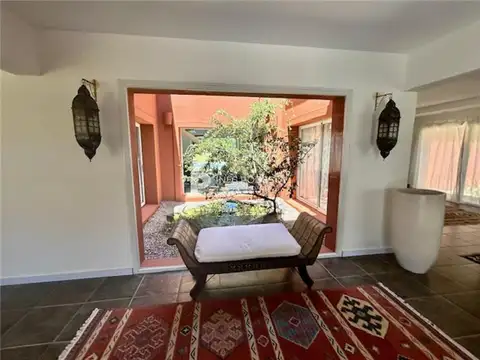 Casa en Alquiler de 5 dormitorios