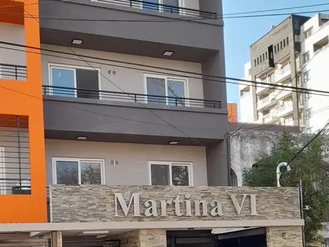 Alquiler Depto 2 ambientes al frente, c/cochera cubierta. Directo dueño