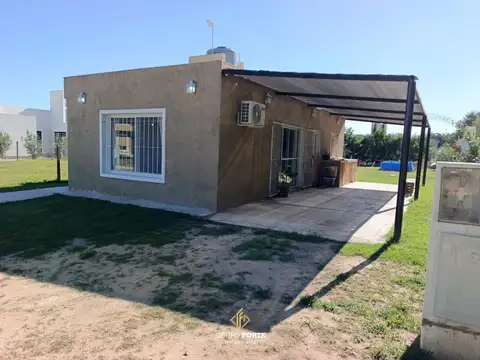 CASA EN VENTA EN TIERRA DE PIONEROS - VILLA ESQUIU