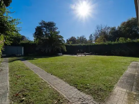 Venta Casa C/Parque y Pileta en Pilar