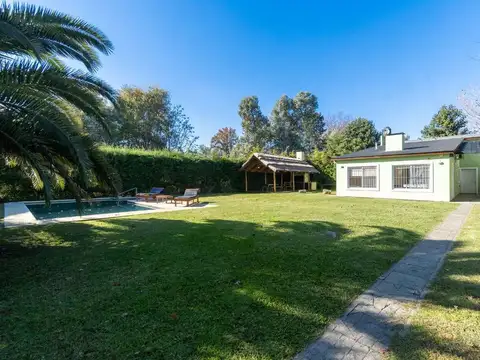 Venta Casa C/Parque y Pileta en Pilar