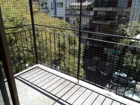 Av. Belgrano 1600