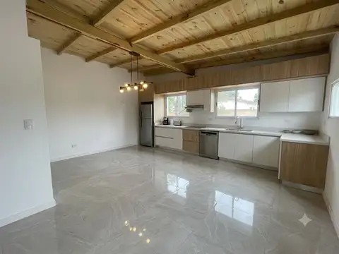 Casa en Venta al Oeste