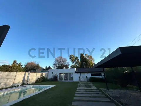 Casa en Venta en Villa Elisa, USD 175.000