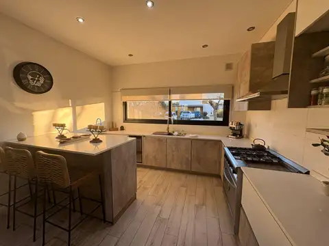 Ruta 24 y Av. Corrientes El Nacional Macizo LOTE B 8