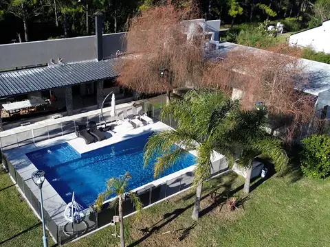 VENTA CASA 7 AMBIENTES LAS LOMADAS DE CARDALES